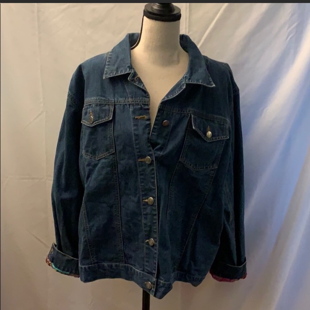 💕 Chico’s Jean Jacket 3